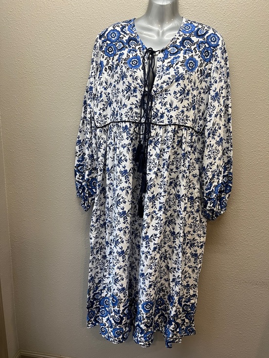 R. Vivimos Dresses & Skirts - R. Vivimos midi dress size XL